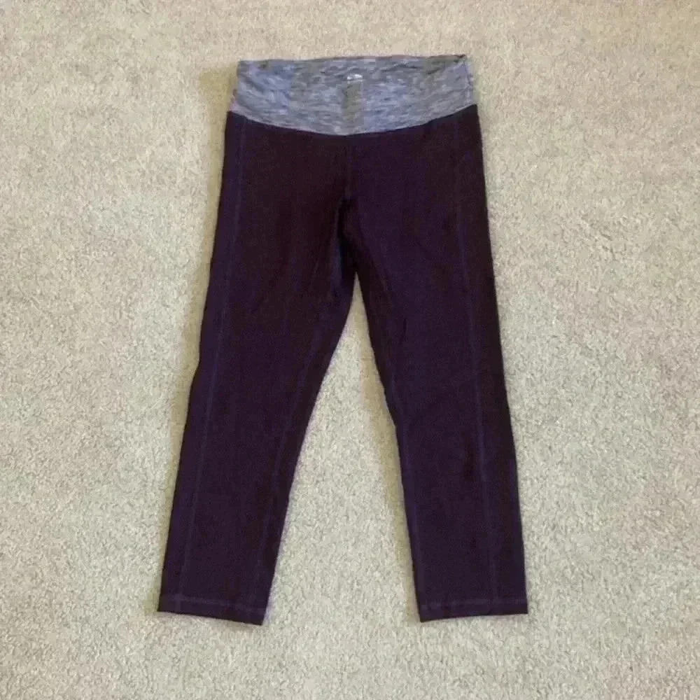⭐️ Champion duo dry cropped purple leggings in size small